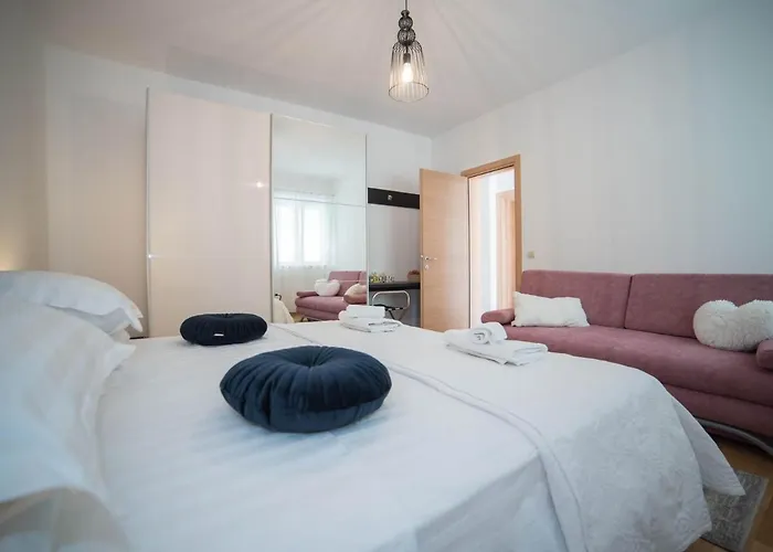 Apartament Faros *